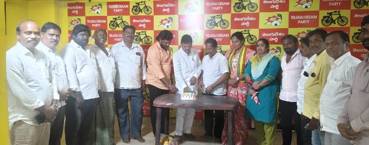 సీఎంగా చంద్రబాబు 15 సంవత్సరాలు పూర్తి