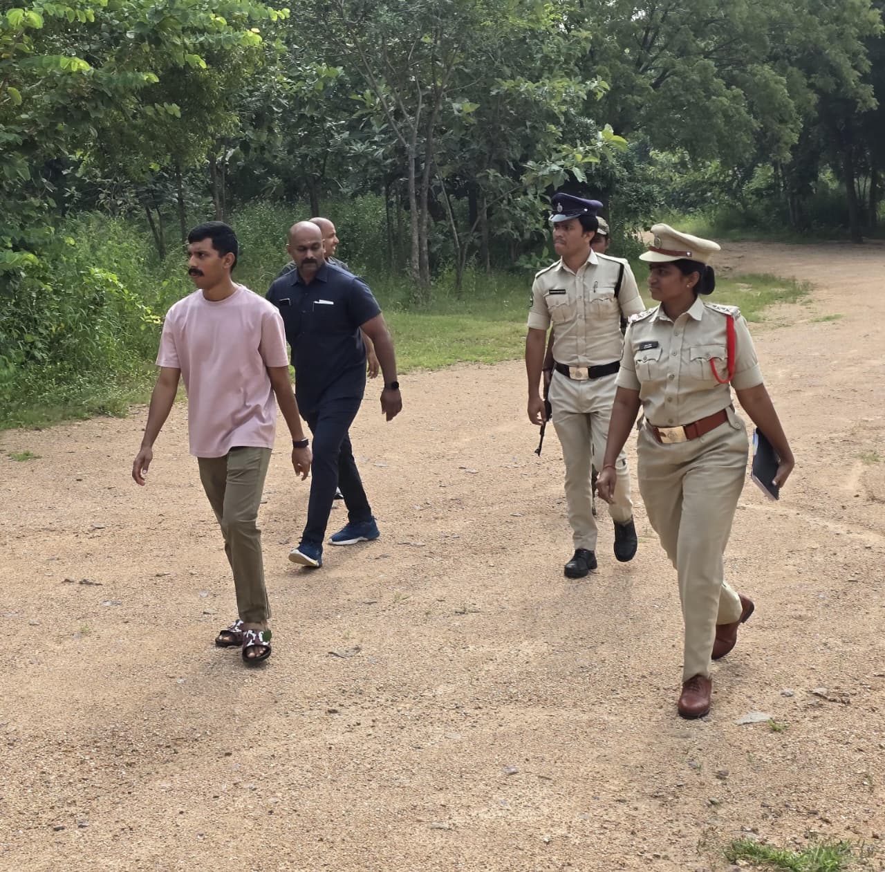 పోలీస్ శిక్షణ సెంటర్ ను పర్యవేక్షించిన చేసిన పోలీస్ కమిషనర్..!