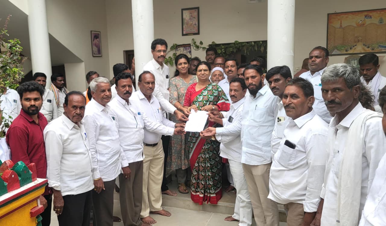 గద్వాలను పార్లమెంటు నియోజకవర్గంగా ఐజ ను అసెంబ్లీ నియోజకవర్గంగా ఏర్పాటు చేయాలి