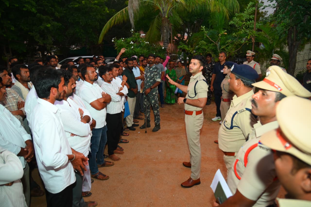 వద్దిపట్ల వడ్డీ వ్యాపారి బాలాజీ నాయక్ బాధితులు ఆదర్యపడవద్దు నల్గొండ జిల్లా ఎస్పీ శరత్ చంద్ర పవర్.