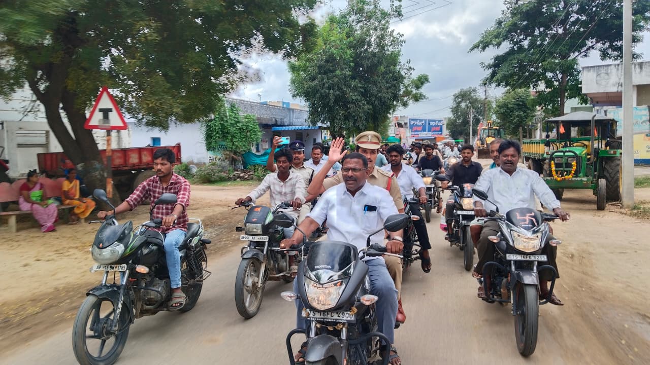 దేశ రక్షణలో పోలీస్ అమరవీరుల త్యాగం చిరస్మరణీయం ఎస్సై పడాల రాజేశ్వర్