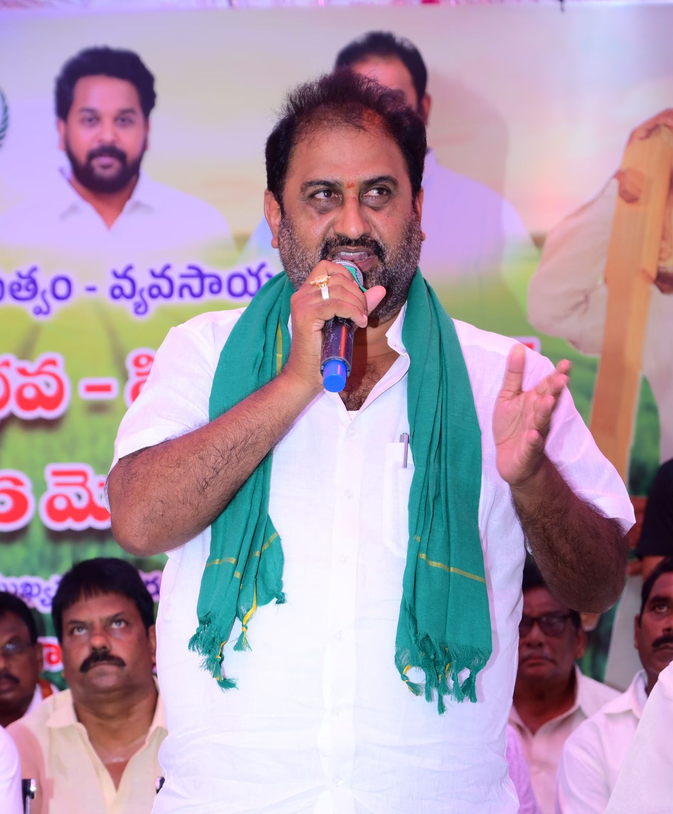 మొంథా తుపాను పట్ల అధికారయంత్రాంగం, ప్రజలు అప్రమత్తంగా ఉండాలి