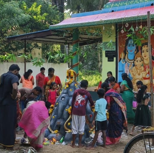 భక్తిశ్రద్ధలతో “నాగేంద్రుడి”కి ప్రత్యేక పూజలు