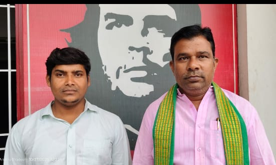 కూటమి ప్రభుత్వం గిరిజన విద్యార్థుల సమస్యలను పరిష్కరించాలి బి శ్రీను నాయక్