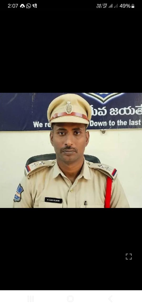 మైనర్లకు వాహనాలు ఇస్తే కఠిన చర్యలు :ఎస్సై