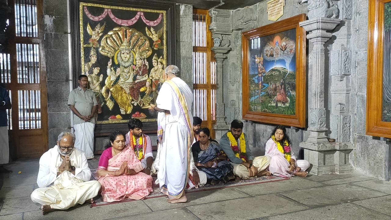 యాదాద్రీశుడి సేవలో ఎమ్మెల్సీ