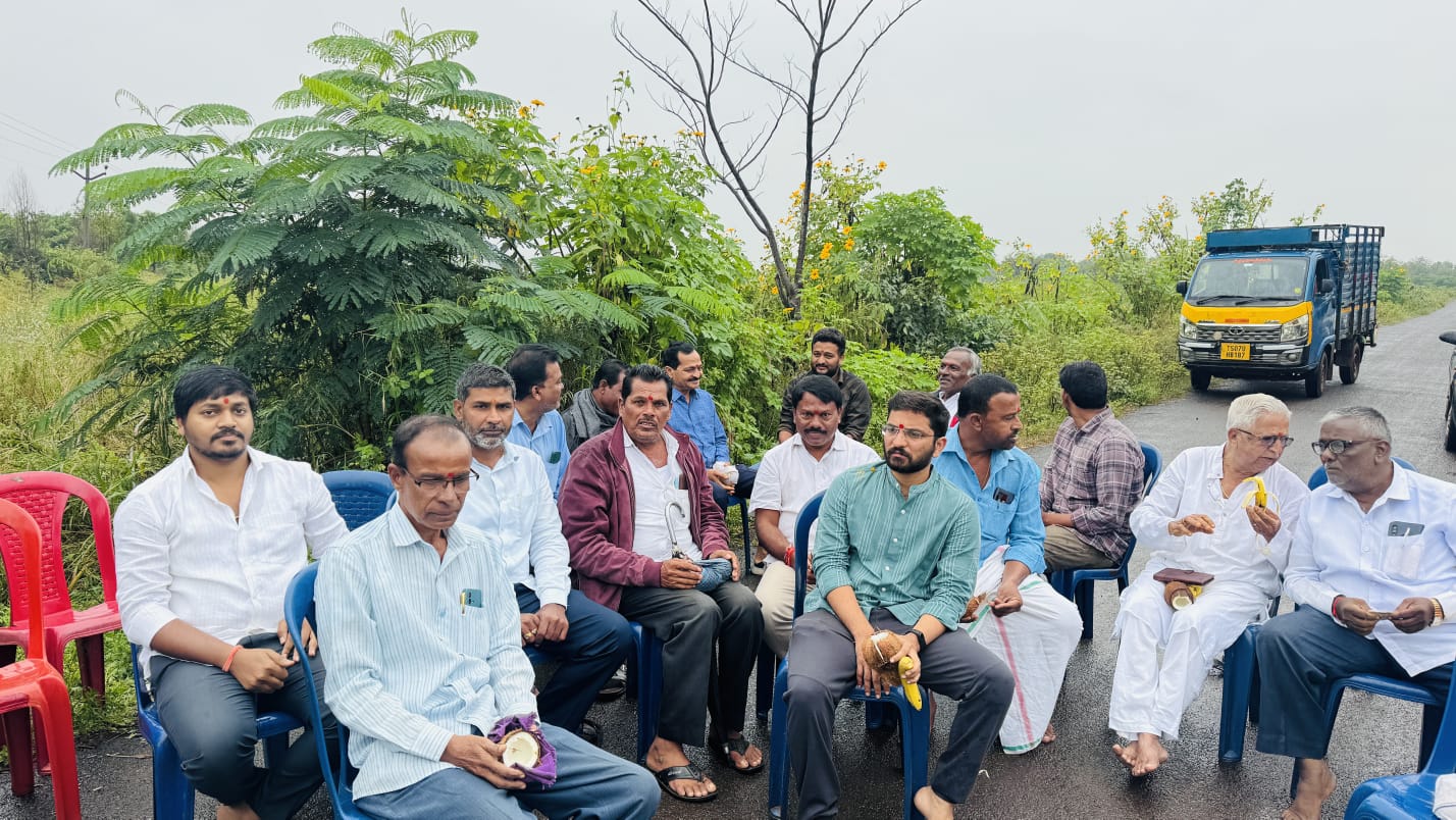 మొగుడంపల్లి ఎల్లమ్మ తల్లి టెంపుల్ ముఖద్వారం భూమి పూజ కార్యక్రమం