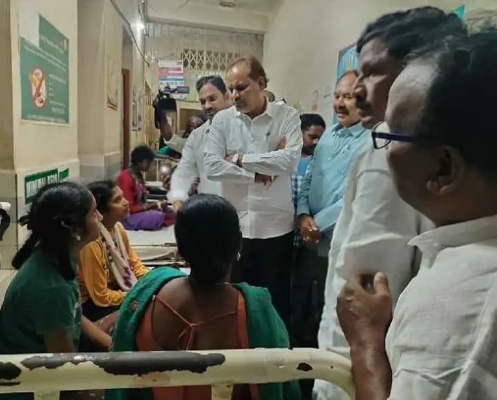 కేజీబీవీ విద్యార్థులను పరామర్శించిన జడ్పీ చైర్మన్