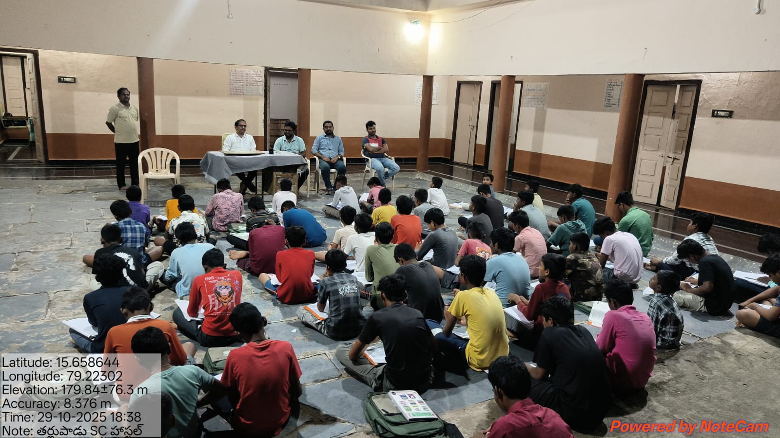 తర్లుపాడు ఎస్సీ బాలుర వసతి గృహంలో తహసీల్దార్ ఆకస్మిక తనిఖీ