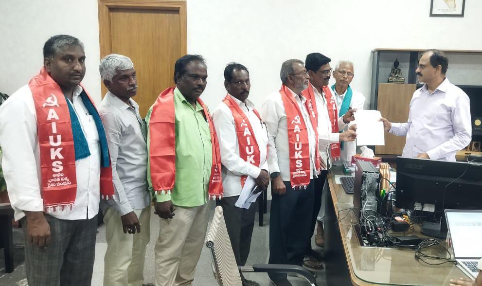 తడిసిన ధాన్యాన్ని 20% శాతం మ్యాచర్ ఉన్న కొనుగోలు చేయాలి..!