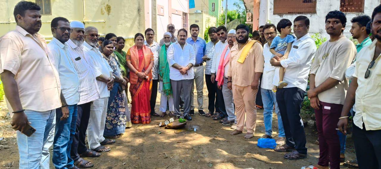 మండల నిధులతో సీసీ రోడ్లు