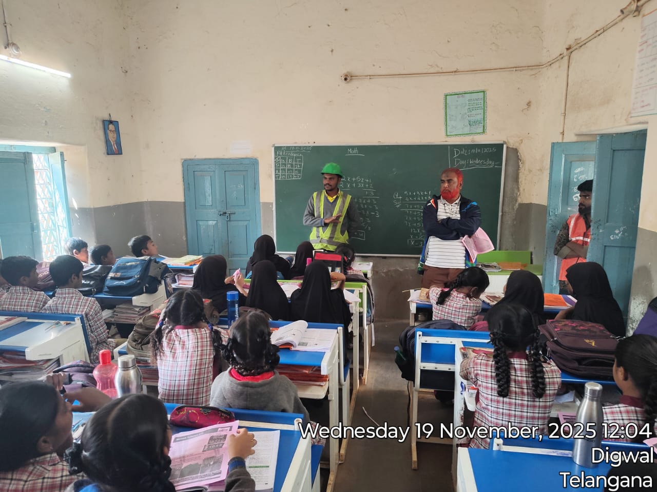 రోడ్డు భద్రతా నియమాలపై అవగాహనా సదస్సు*తెలంగాణ రాష్ట్ర ఇంచార్జ్ మోహమ్మద్ ఇమ్రాన్