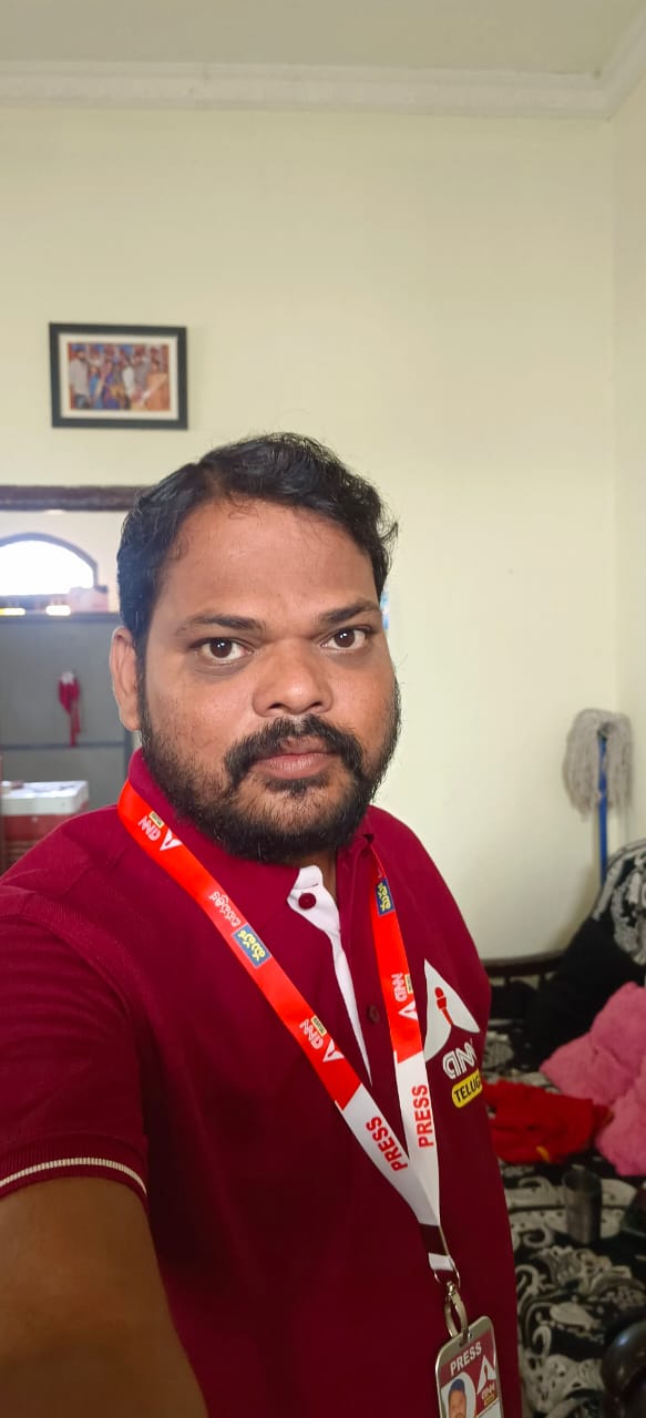 అర్హుడైన డబుల్ బెడ్ రూమ్ కు నోచుకోని స్థానిక విలేకరి..