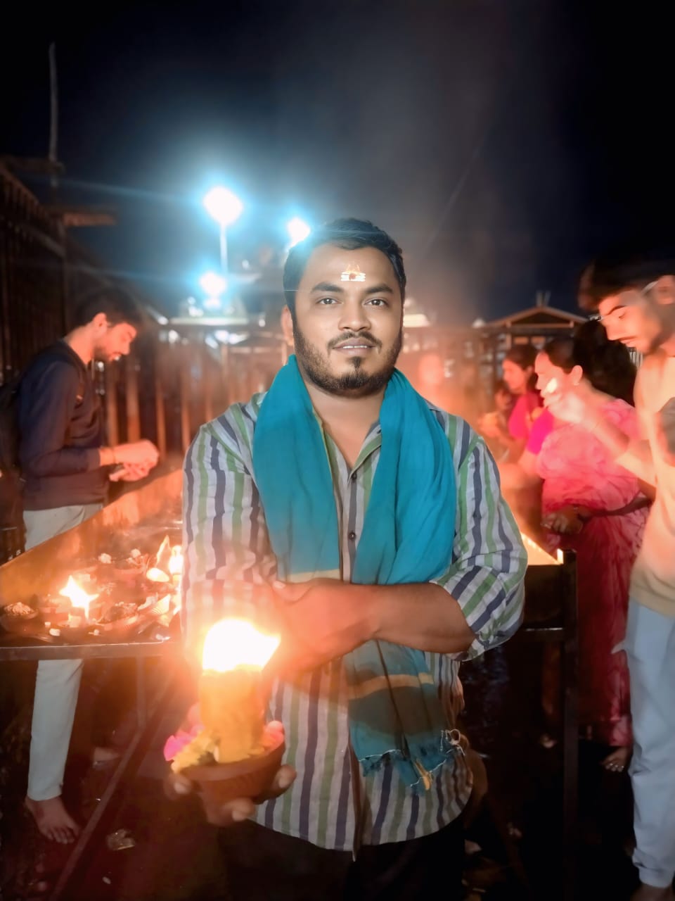 కాంగ్రెస్ అభ్యర్థి నవీన్ యాదవ్ ఘన విజయం సాధించాలని అరుణాచలంలో ప్రత్యేక పూజలు నిర్వహించిన కట్ట మనోజ్