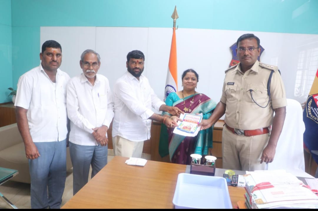 వార్షికోత్సవానికి ఐపీఎస్ విజయ్ కుమార్ కు ఆహ్వానం