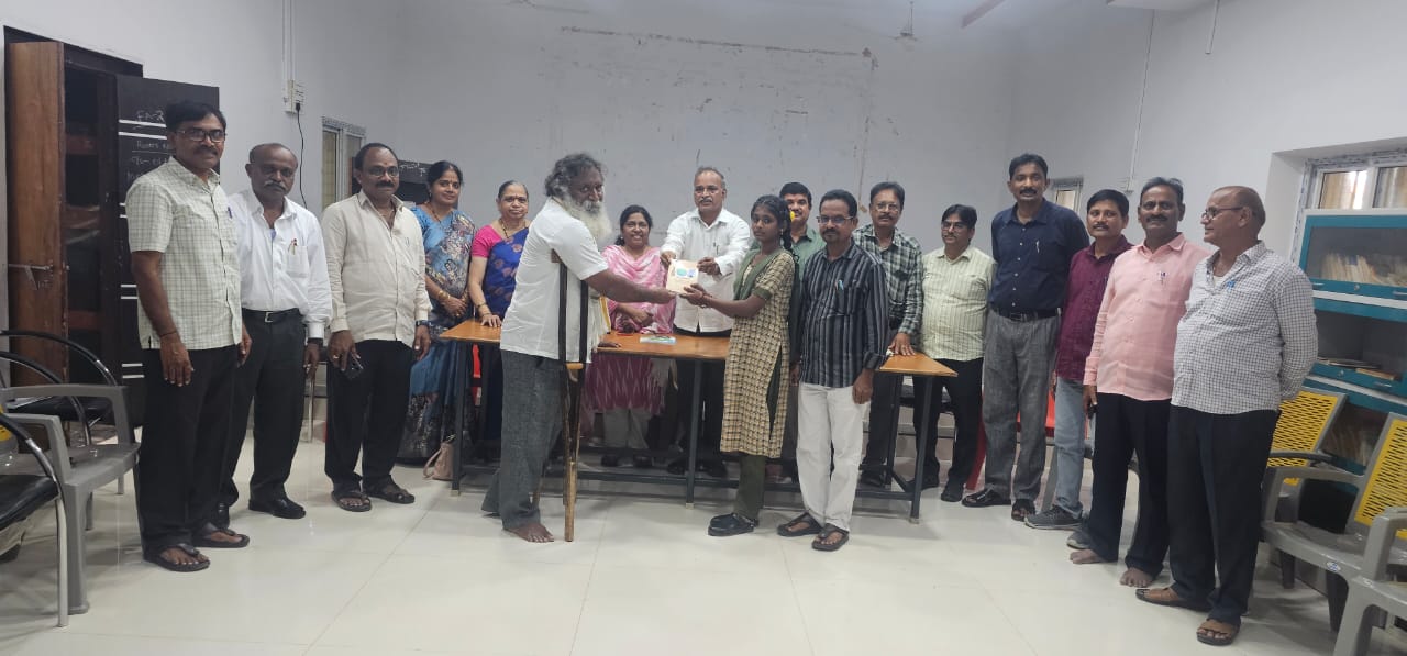 రాజ్యాంగ దినోత్సవం సందర్భంగా ప్రతిభ చాటిన గాయం వర్షిత రాష్ట్ర అసెంబ్లీ సమావేశాలకు ఎంపిక