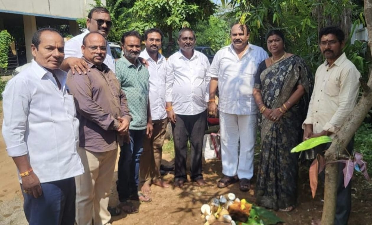 84వ వార్డులో రఘురాం కాలనీలో 1.50 కోట్లతో సిమెంట్ రోడ్లు,కాలువలు – కార్పొరేటర్ చిన్న తల్లి