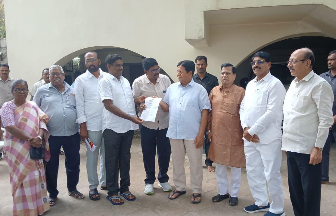 దేశాయ్ బీడీ యాజమాన్యం దోపిడీని అరికట్టండి..!