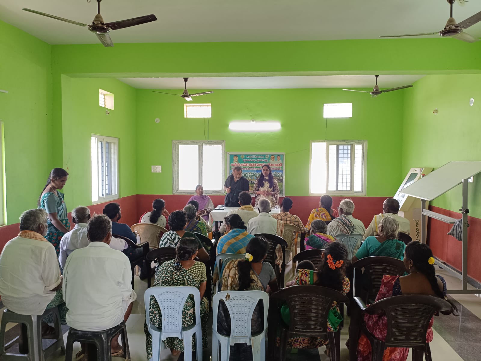 జాతీయ ఆహార భద్రత మిషన్ చిరుధాన్యాలు ప్రాసెసింగ్ టైటిల్మరియు విలువ ఆధారిత ప్రయోజనాలపై మహిళా రైతులకు శిక్షణ..