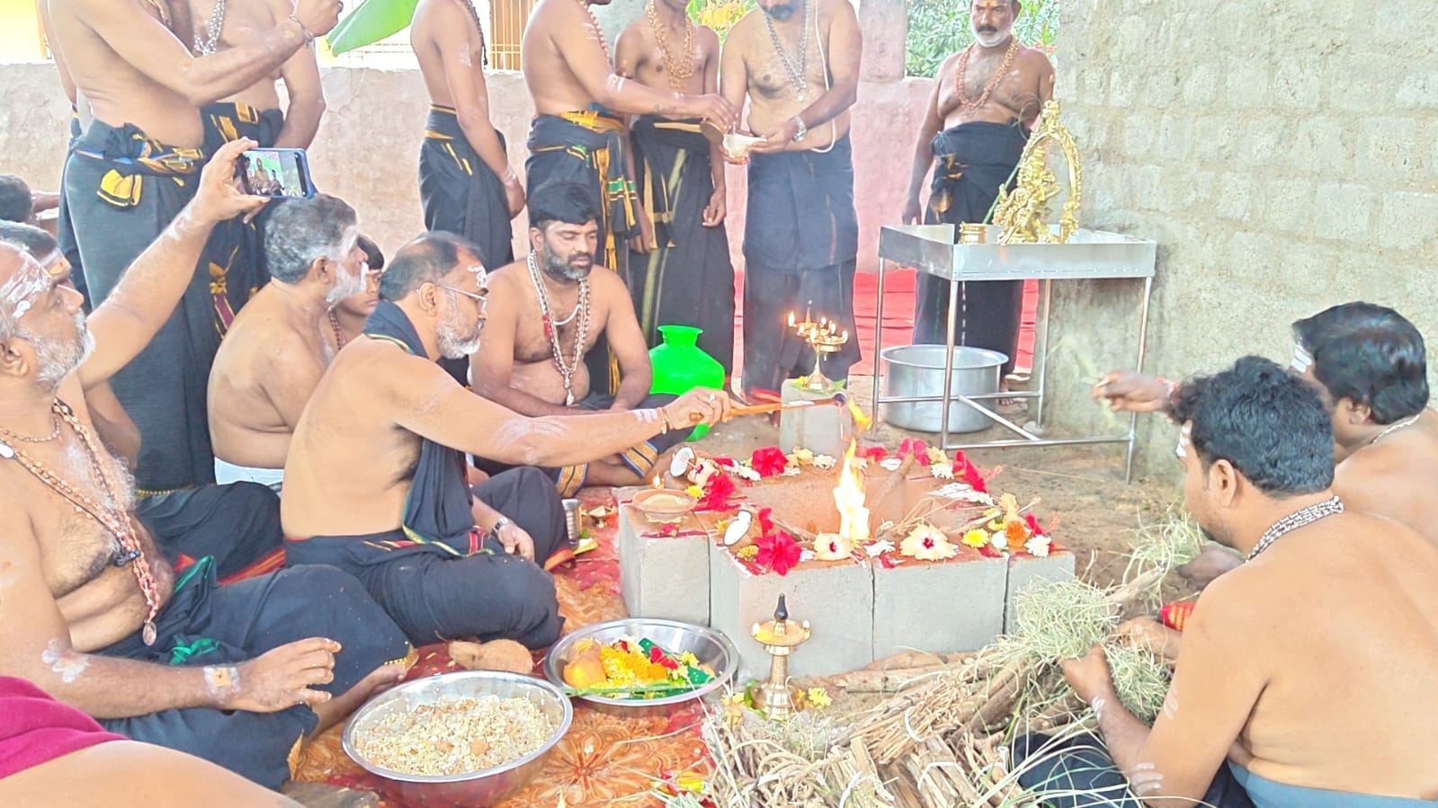 ఘనంగా అయ్యప్ప స్వామి గ్రామోత్సవం