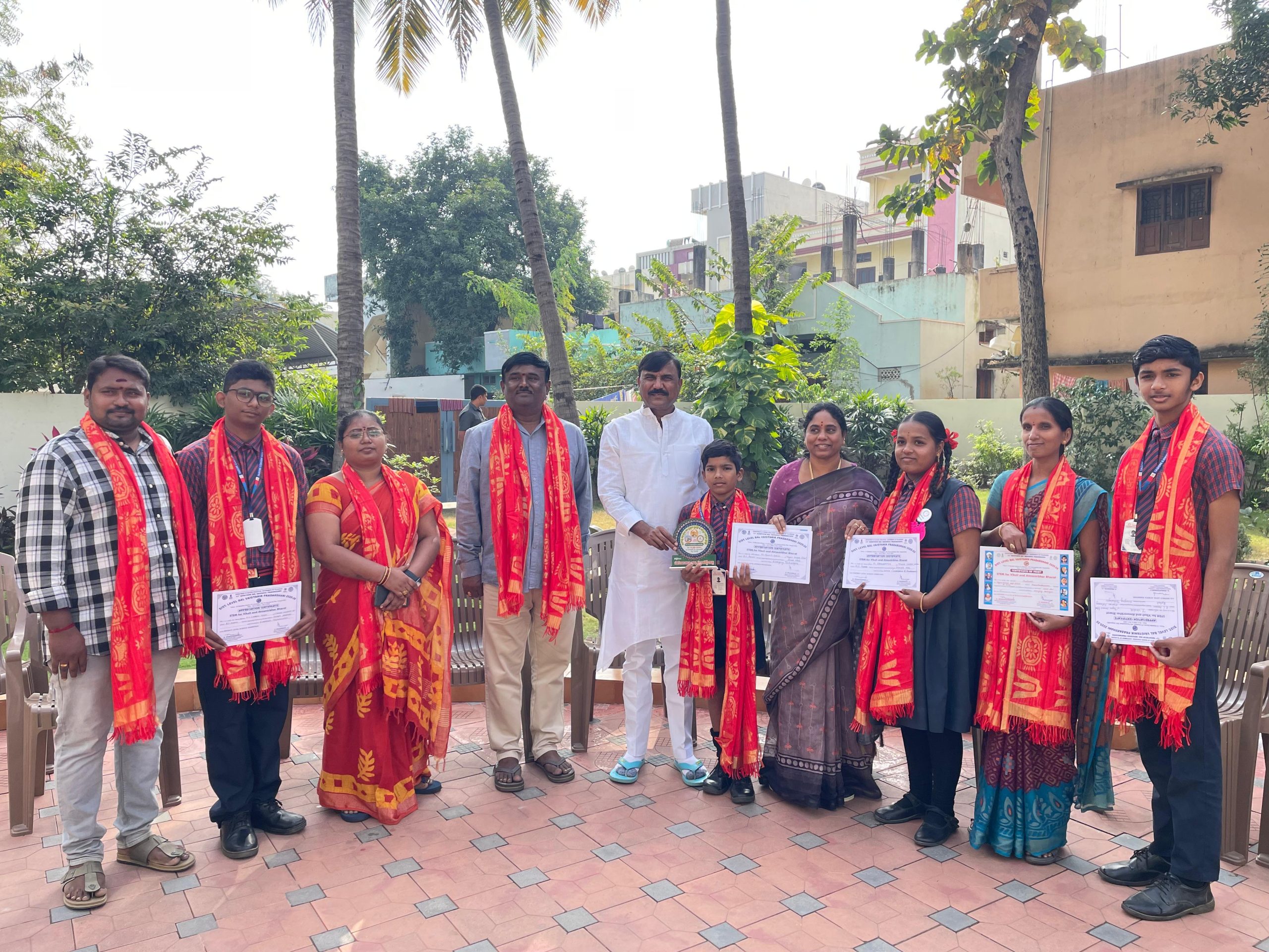 విద్యార్థుల్లో కొత్త ఆలోచనలు, సృజనాత్మకత ను వెలికితీయాలి:ఎమ్మెల్సీ డా. చిన్న మైల్ అంజిరెడ్డి