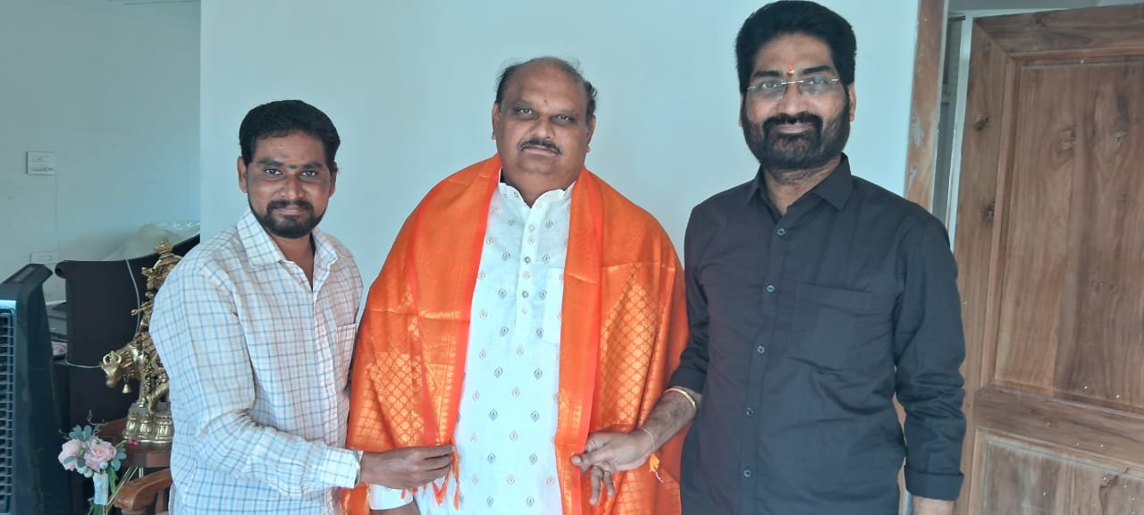 ఏపీ స్టేట్ అడ్వైజర్ బోర్డు చైల్డ్& లేబర్ చైర్మన్ మర్యాదపూర్వకంగా కలిసిన బిజెపి నాయకులు