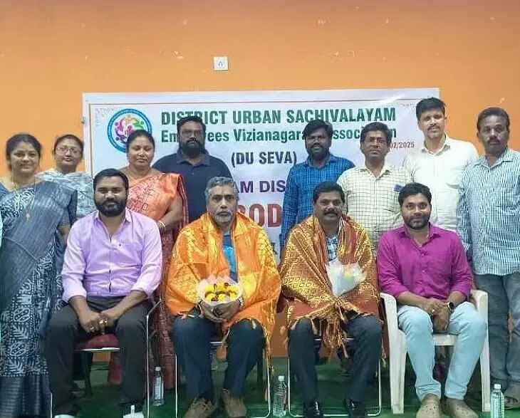 పత్రికలు ప్రజాస్వామ్య సౌధానికి మూలస్తంభాలు’