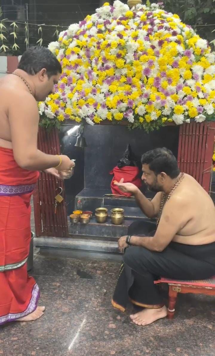 సుబ్రహ్మణ్య షష్టి పర్వదినాన్ని పురస్కరించుకొని ప్రత్యేక పూజలు నిర్వహించిన వడ్డేపల్లి రాజేశ్వరరావు