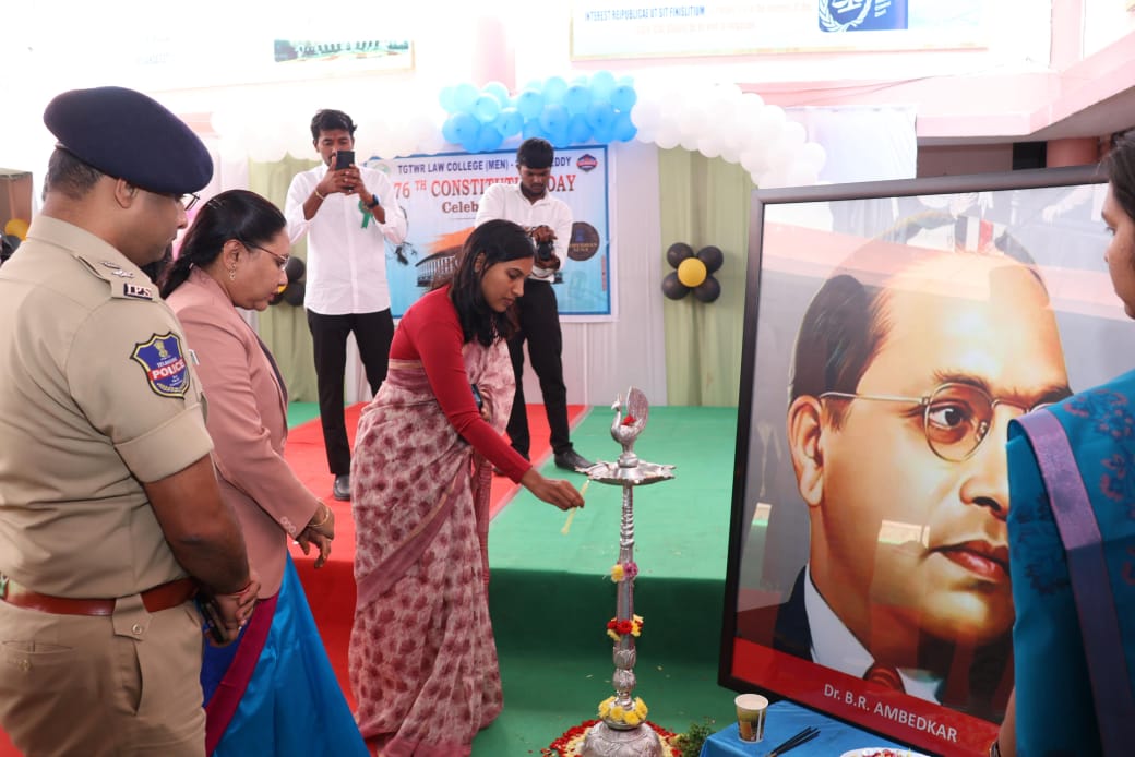 ప్రపంచంలోకెల్లా సర్వోన్నతమైనది భారత రాజ్యాంగం:పి. ప్రావిణ్య, జిల్లా కలెక్టర్.