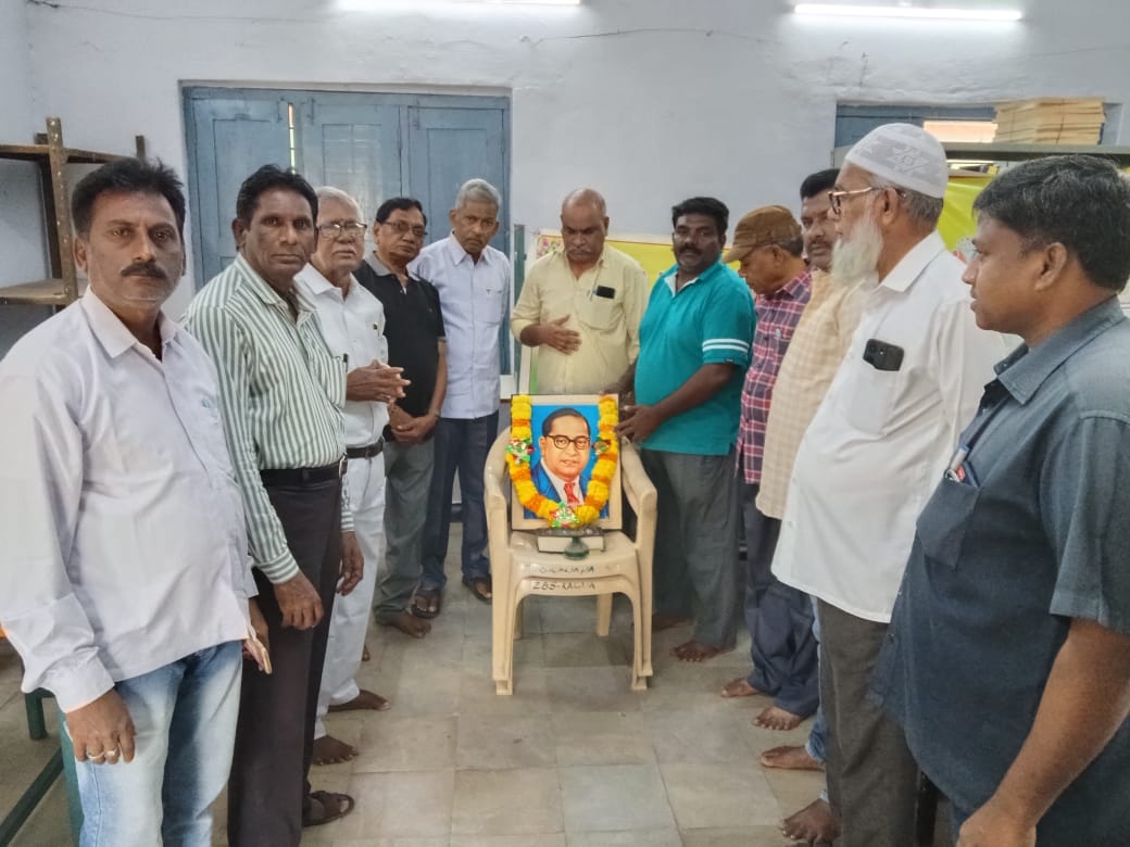 బడుగు వర్గాల ఆశాజ్యోతి డాక్టర్ బి.ఆర్ అంబేద్కర్ :- సర్పంచ్ జంబు సూర్యనారాయణ