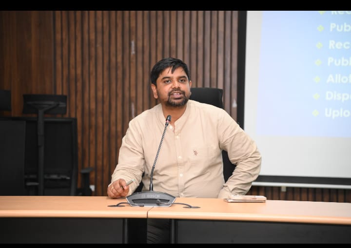 నామినేషన్ ప్రక్రియ సజావుగా నిర్వహించాలి