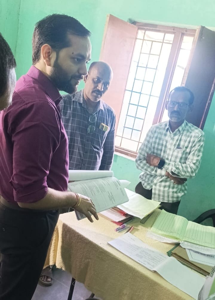 నామినేషన్ ప్రక్రియ పారదర్శకంగా నిర్వహించాలి