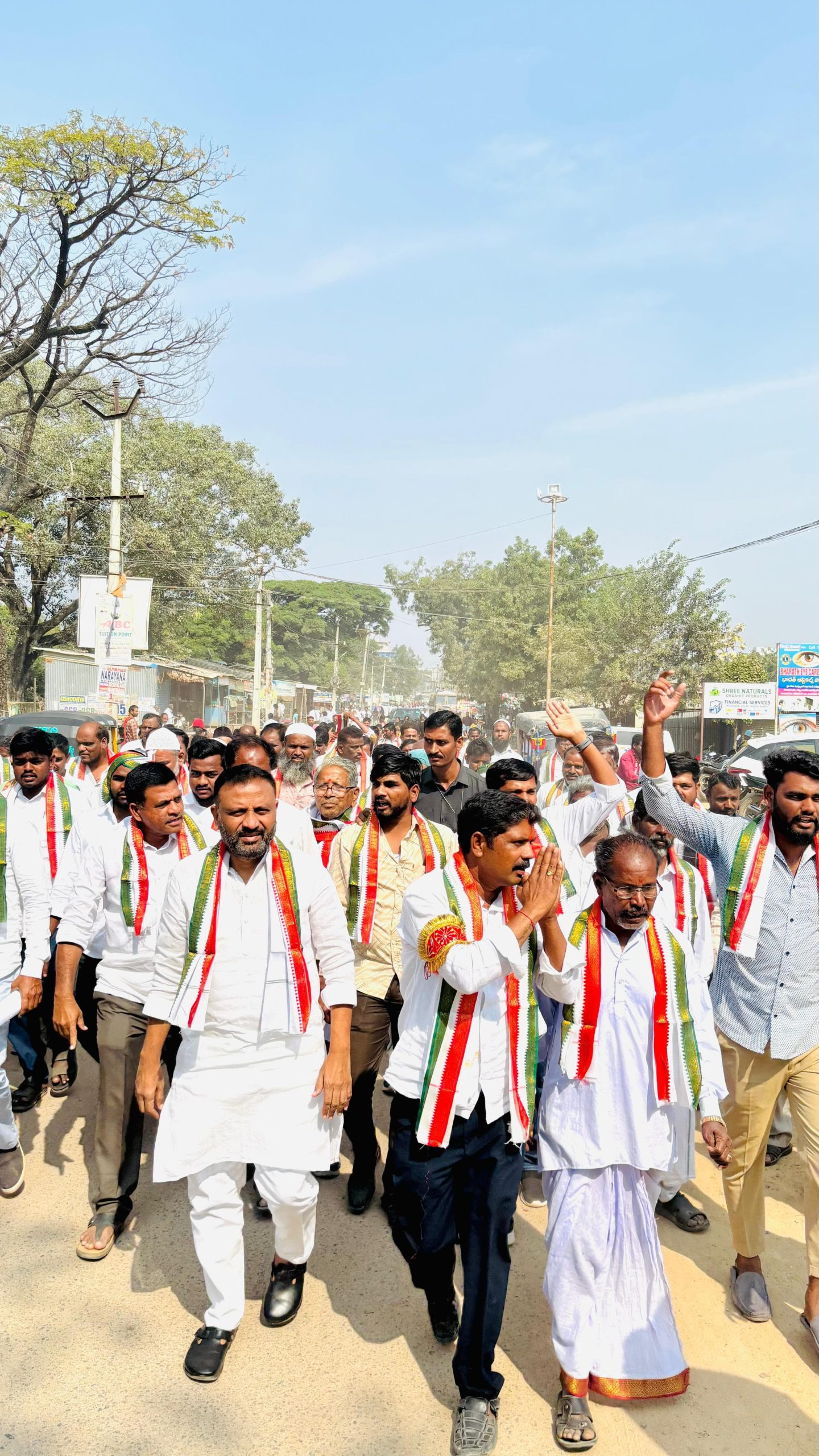 పిట్లం కాంగ్రెస్ సర్పంచ్ అభ్యర్థి నామినేషన్ కార్యక్రమంలో పాల్గొన్న ఎమ్మెల్యే తోట లక్ష్మీ కాంతారావు