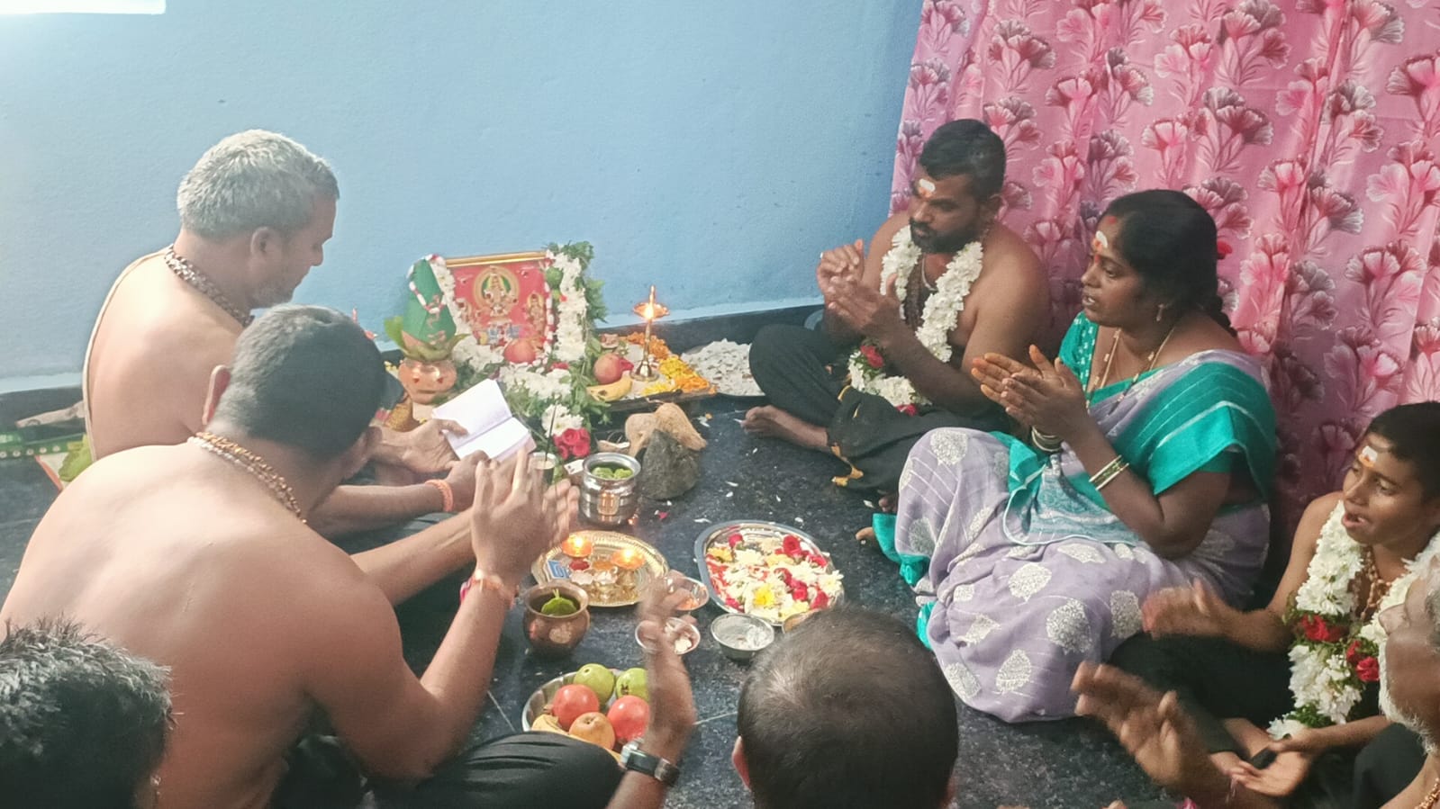 వైభవంగా అయ్యప్ప పూజ