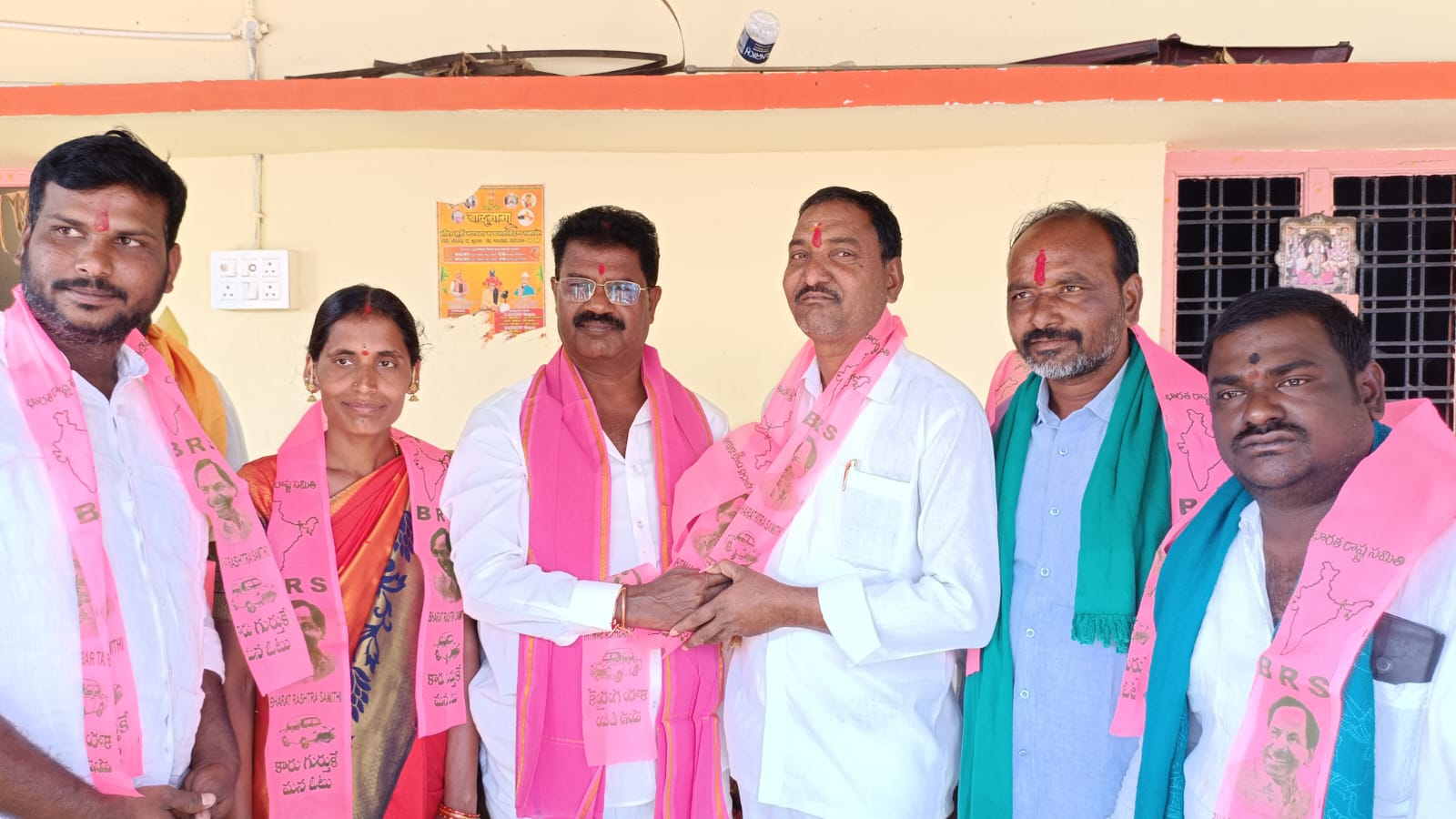 జుక్కల్ మండలం మహ్మదాబాద్ గ్రామంలో భారీ చేరికలు – బీఆర్ఎస్ శక్తి మరోసారి నిరూపణజుక్కల్