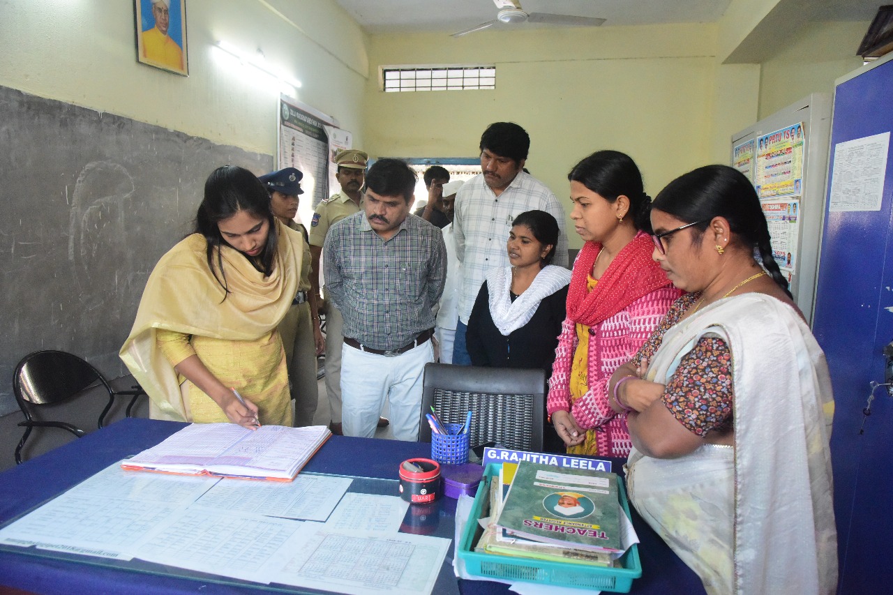 ప్రజల ఆరోగ్యంతో చెలగాటమాడితే  సహించబోమ్ -జిల్లా కలెక్టర్  పి. ప్రావీణ్య