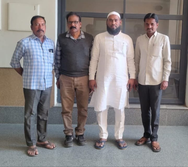 అక్రిడేషన్ కార్డుతో సంబంధం లేకుండా వర్కింగ్ జర్నలిస్టులకు ఎన్నికల పాస్ ఇవ్వాలని జిల్లా కలెక్టర్ కీ విన్నపం