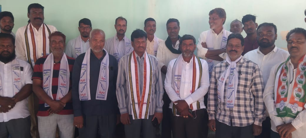 బ్యాట్ గుర్తుకు మన ఓటు వేద్దాం గ్రామ సర్పంచ్ బోయిని రాజును గెలిపిద్దాం