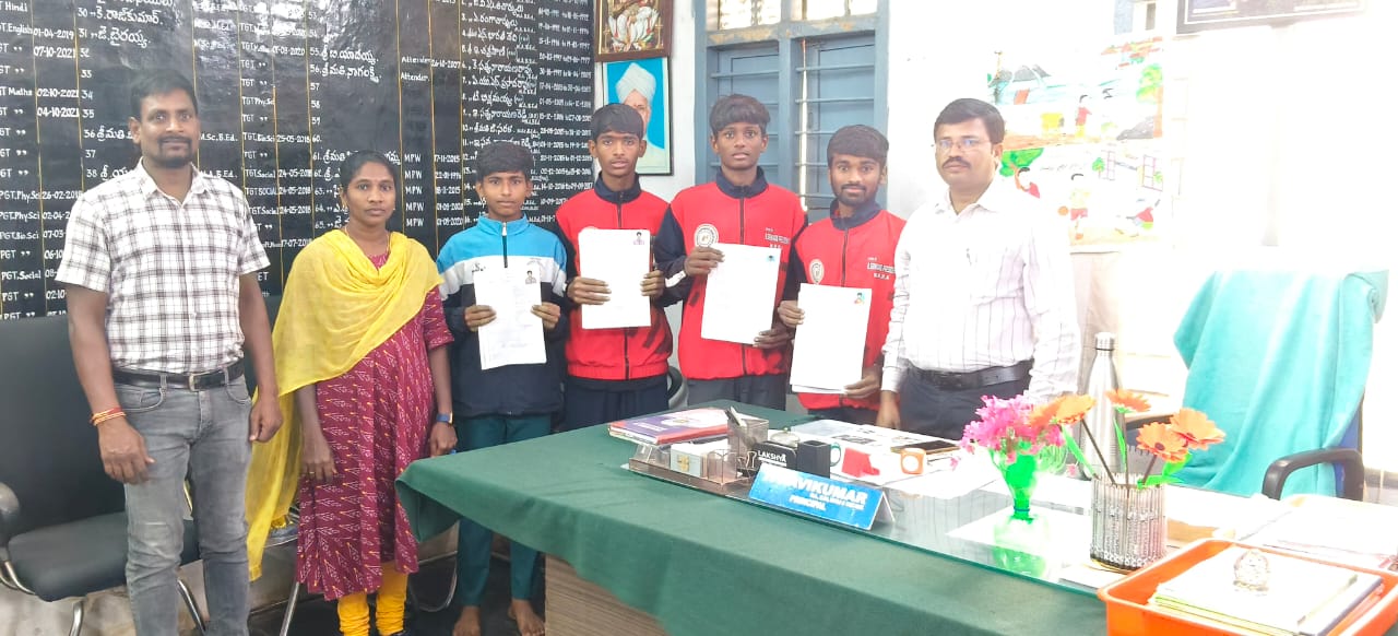 రాష్ట్రస్థాయి కోకో పోటీలకు బిసి గురుకుల విద్యార్థుల ఎంపిక