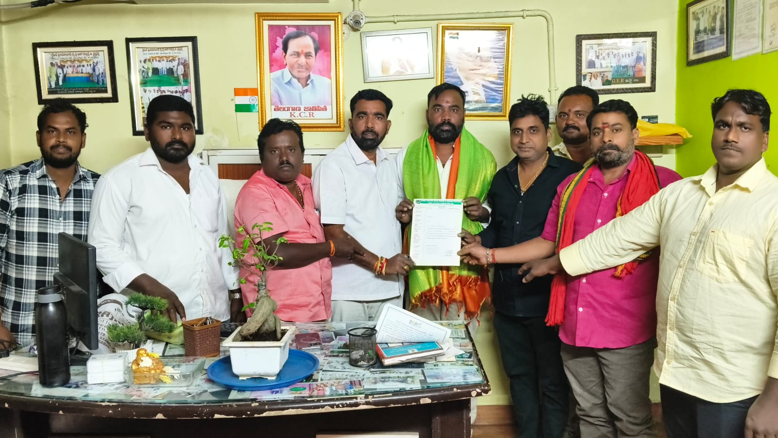 గ్రేటర్ హైదరాబాద్ స్వచ్చ అటో టిప్పర్స్ రిక్షా డ్రైవర్స్ యూనియన్ కూకట్పల్లి జోన్ చైర్మన్ గా ఎత్తరి రమేష్