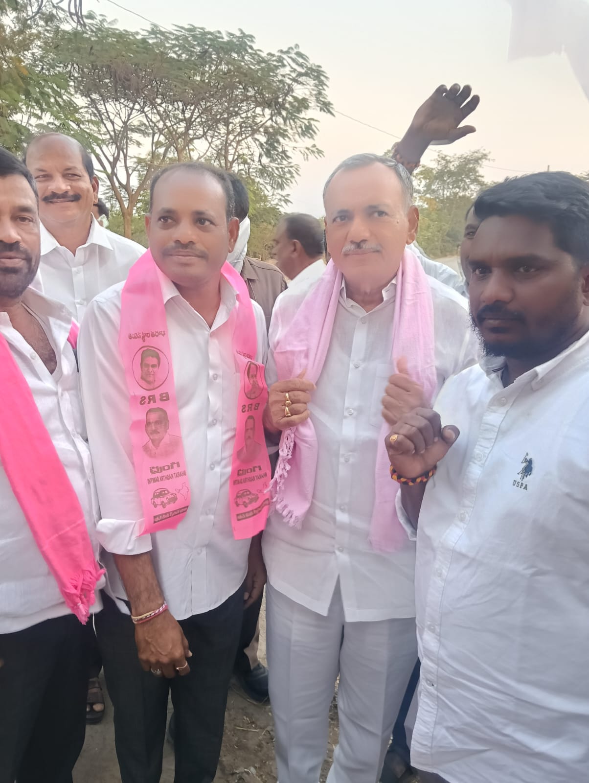 . బిఆర్ఎస్ పార్టీ చేరిన పోడిశెట్టి గణేష్