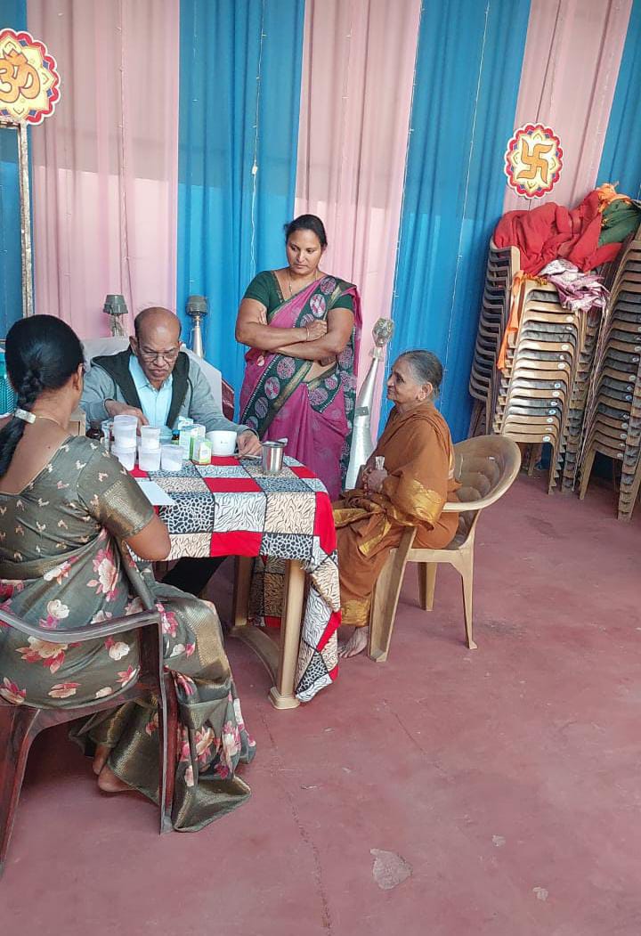 ఉచిత మెడికల్ క్యాంప్