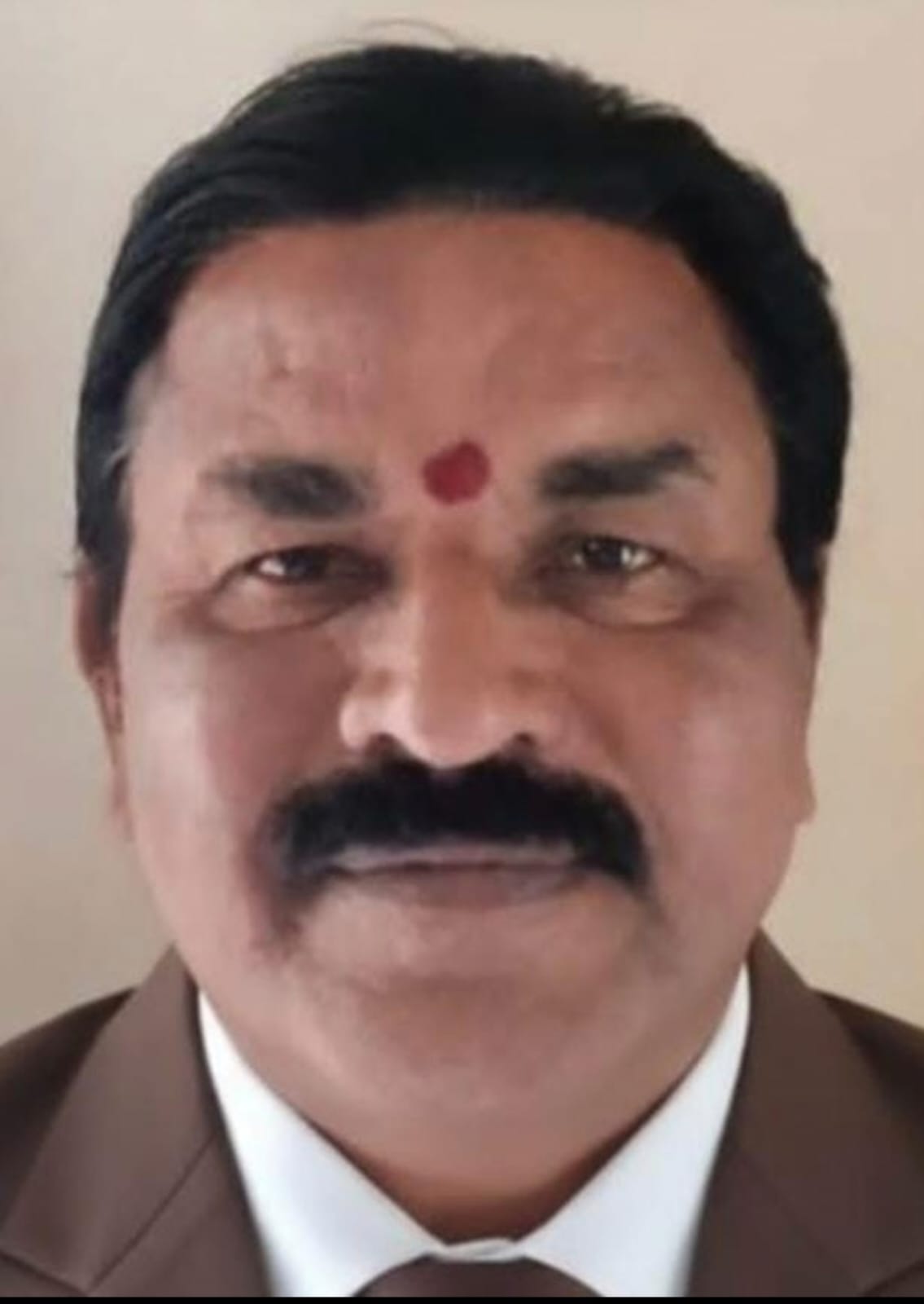 నిరుద్యోగ యువతీ యువకులకు ఉపాధి కల్పిస్తున్న కొనకాల కృషి మరువలేం కాండ్రేగుల సత్యనారాయణ