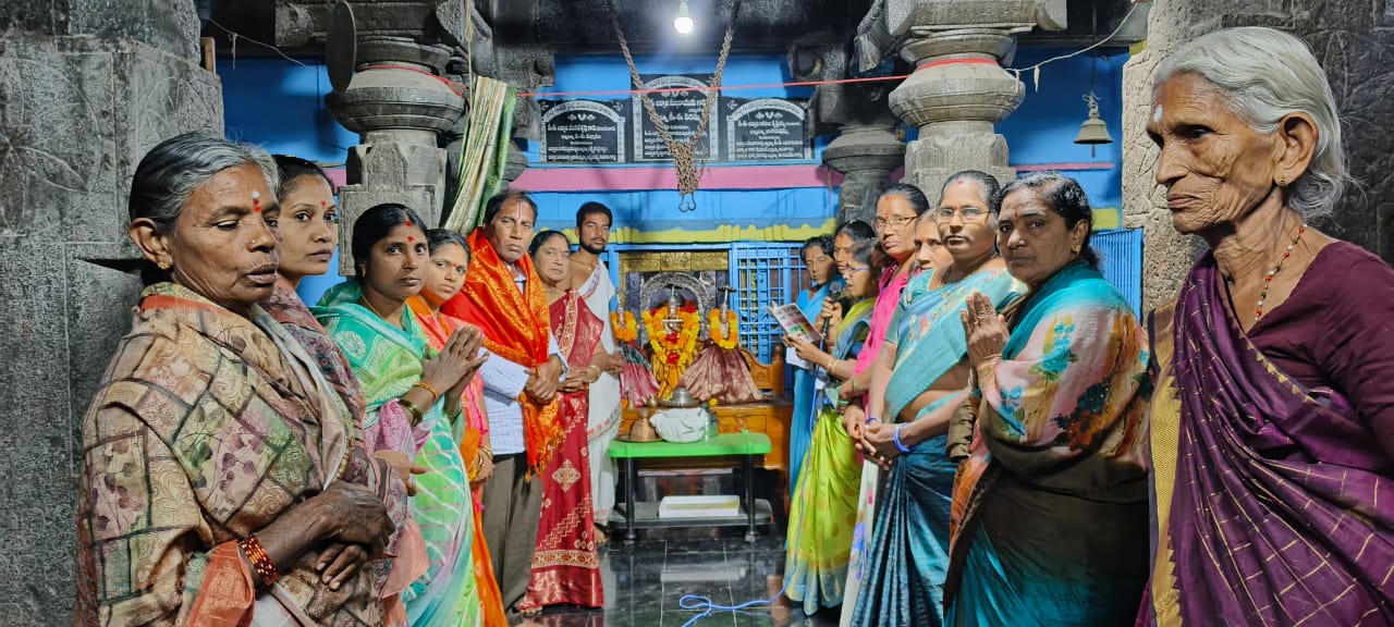 శ్రీ రుక్మిణి సత్యభామ సమేత శ్రీ వేణుగోపాల స్వామి వారి ధనుర్మాసం ఏడవ రోజు పూజా కార్యక్రమం.