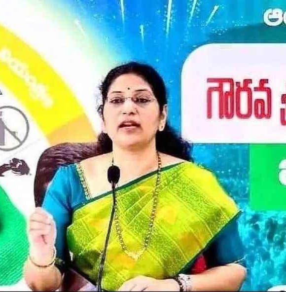 రాష్ట్రంలో నడుస్తోంది ‘రెడ్ బుక్’ రాజ్యాంగం: ఎమ్మెల్సీ వరదు కళ్యాణి నిప్పులు