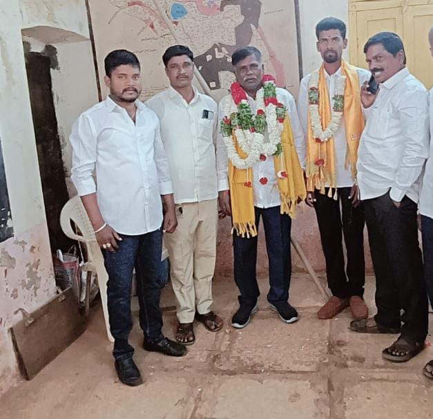 మొగుడంపల్లి మండలంలోని గోపన్పల్లి గ్రామంలో నూతనంగా ఎన్నికైన సర్పంచ్ సమ్మన్ గారి ఈశ్వర్ ప్రమాణస్వీకారం