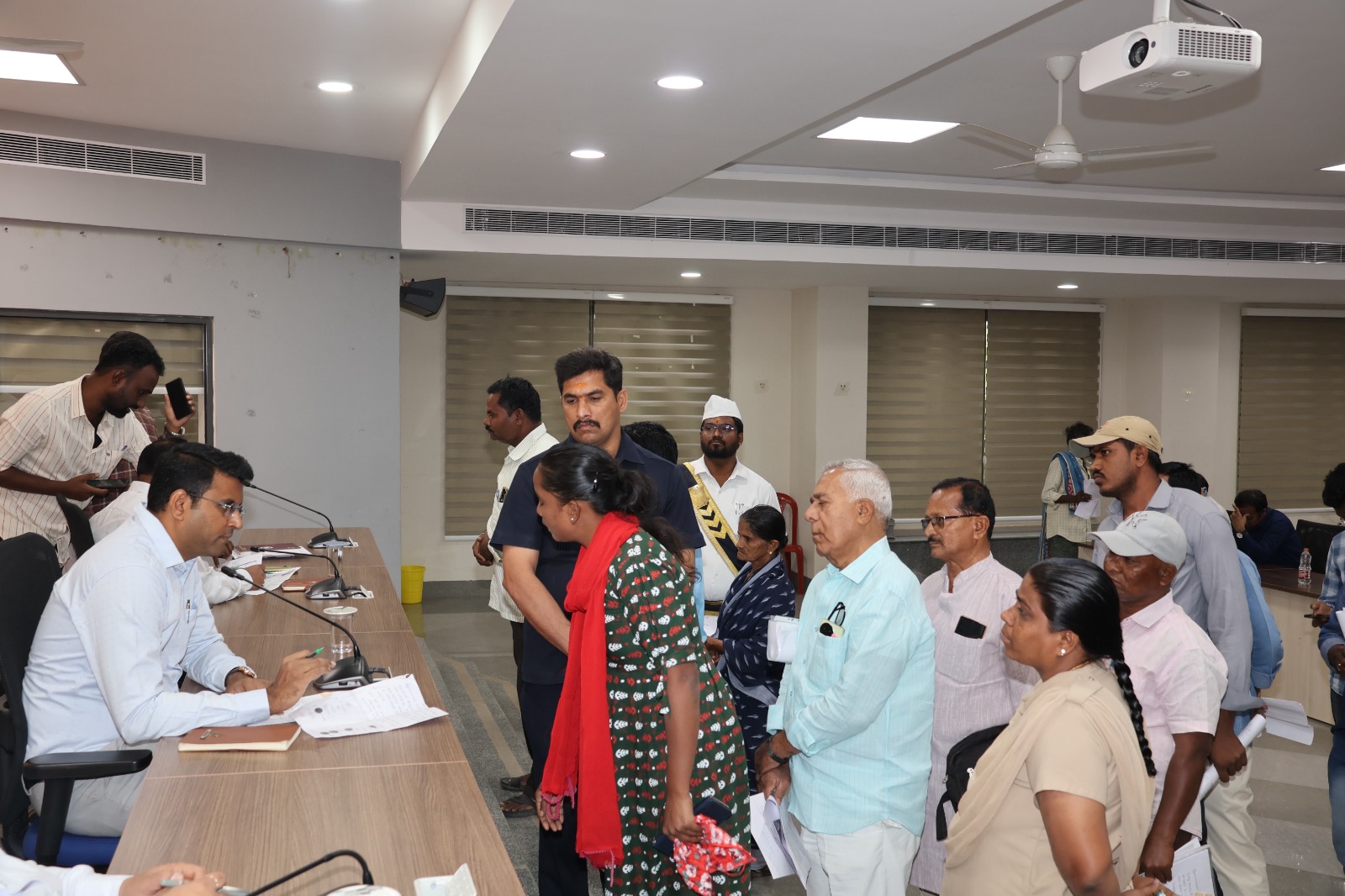 ప్రభుత్వ స్థలాల్లో మట్టి తవ్వకాలు, పురాతన బావుల కబ్జాపై కలెక్టర్‌కు ఫిర్యాదు