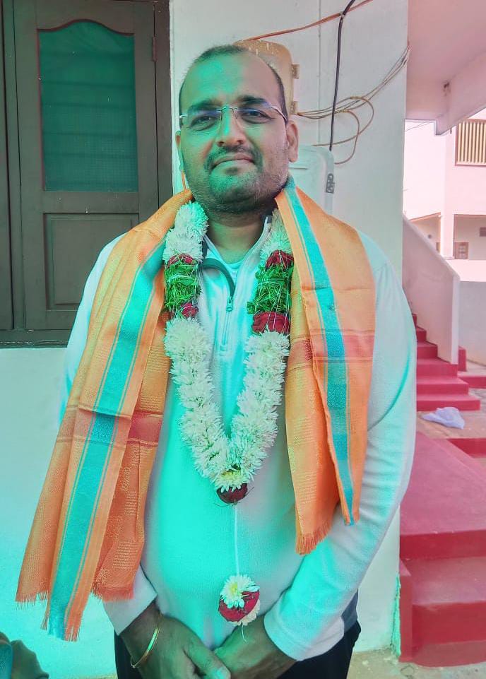 నాలుగు గ్రామాల సర్పంచ్లను గెలిపించుకున్న ప్రసాద్ రెడ్డి