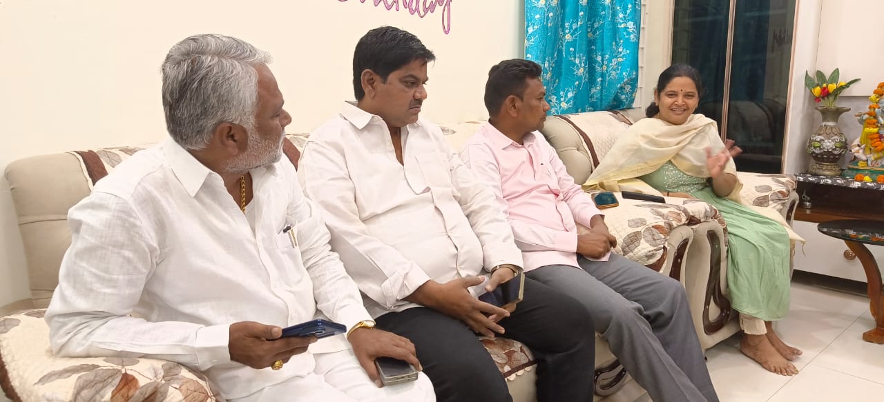 బిఆర్ఎస్ నాయకులు చందు నాయక్ సతీమణి కవితకు పరామర్శ.