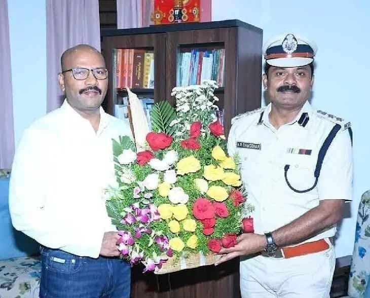 విశాఖ రేంజ్ ఐజీగా గోపినాథ్ జట్టి బాధ్యతల స్వీకారం: శాంతిభద్రతల పరిరక్షణే లక్ష్యం!​రేంజ్ పోలీసు కార్యాలయంలో ఘనంగా నూతన సంవత్సర వేడుకలు